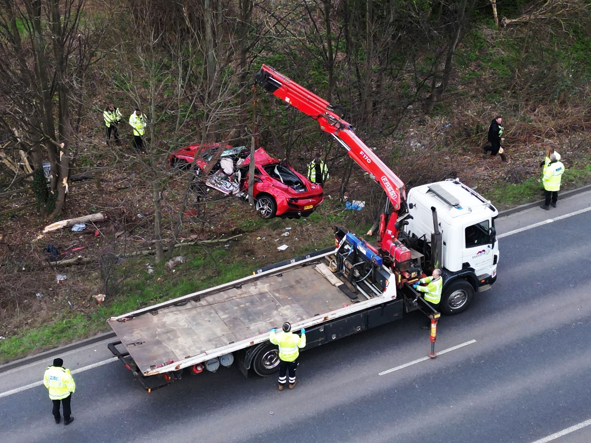 Έπεσε με τη Ferrari σε δέντρο! Νεκρός ο 30χρονος οδηγός