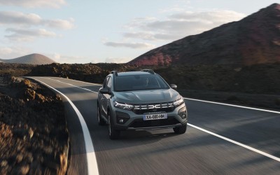 Αυτό το Dacia Sandero κάνει 1.300 km με ένα γέμισμα – Πόσο πωλείται στην Ελλάδα;