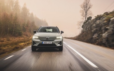 Τι ώρα πρέπει να ανάβω τα φώτα στο αυτοκίνητο; Τι ισχύει στην Ελλάδα