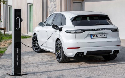 Επίσημο: Ηλεκτρική η επόμενη Porsche Cayenne