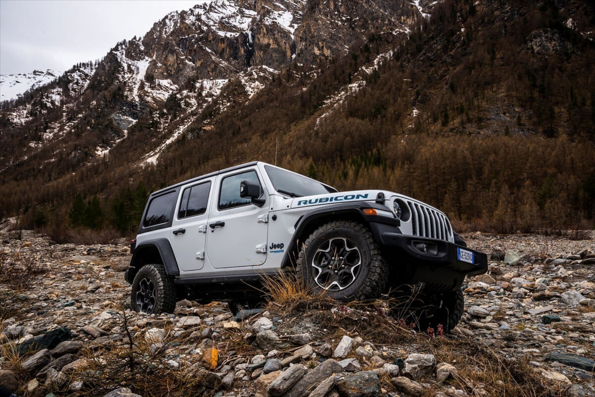 Το σκληροτράχηλο Jeep Wrangler Rubicon κλείνει τα 20!
