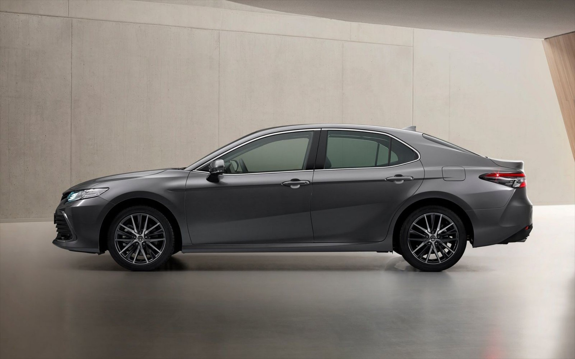 Τέλος για το εμβληματικό sedan της Toyota – Προτεραιότητα τα SUV