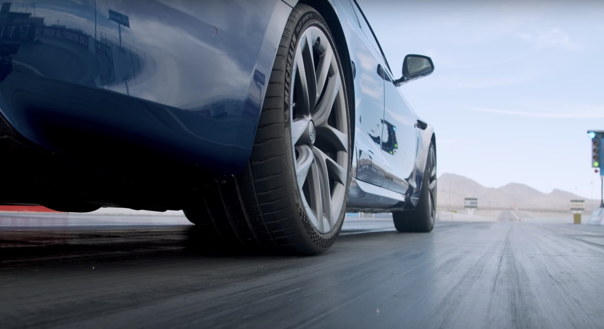 Tesla Plaid: Τα 4 απαραίτητα βήματα για να κάνει 0-100 σε 2,1