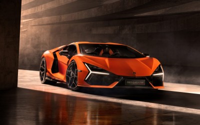 Lamborghini Revuelto LB744: Όλα τα μυστικά του υβριδικού supercar των 1.015 PS