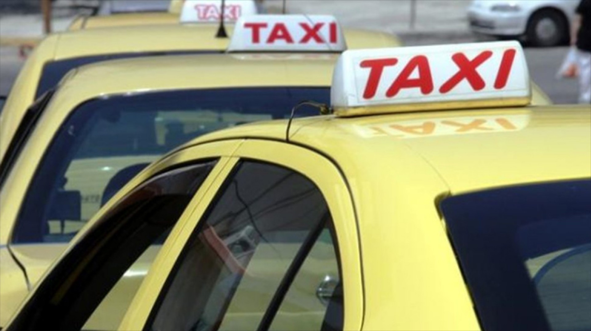 Τι χρώμα έχουν τα ταξί σε κάθε περιοχή της Ελλάδας;