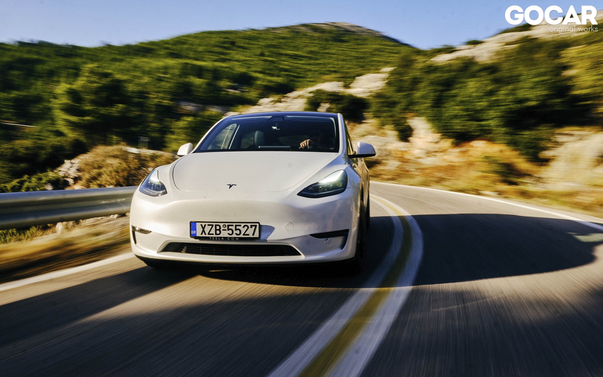 Το φθηνότερο Tesla Model Y πλέον είναι τετρακίνητο
