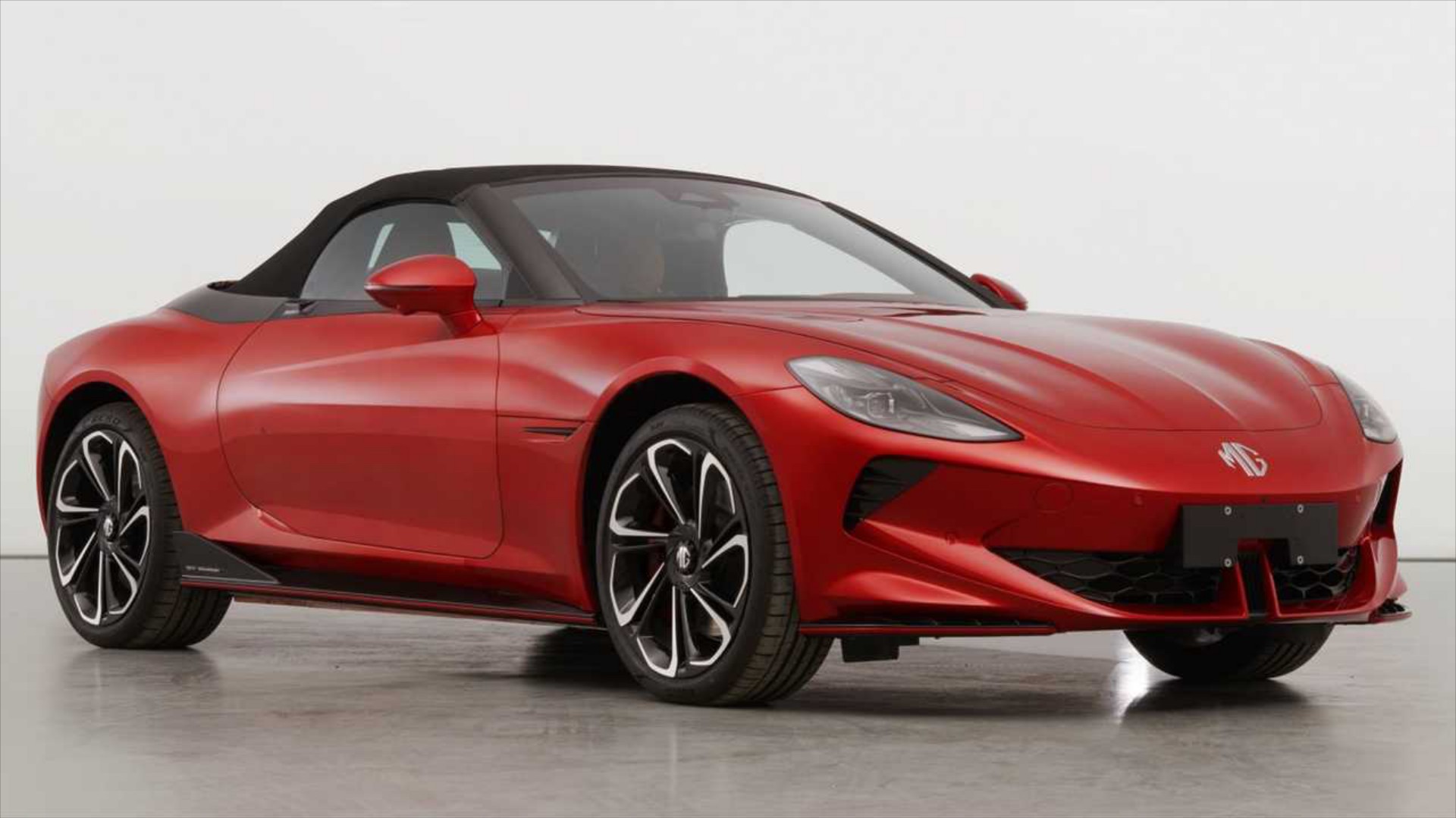 Οι Κινέζοι έφτιαξαν ηλεκτρικό cabrio 536 ίππων! Θα το αγόραζες;