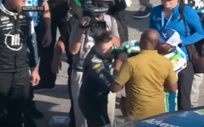 Οδηγοί αγώνων έπαιξαν μπουνιές μπροστά σε χιλιάδες θεατές [video] 