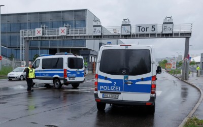 Δύο νεκροί στο εργοστάσιο της Mercedes – Ποιον είχε στόχο ο δράστης