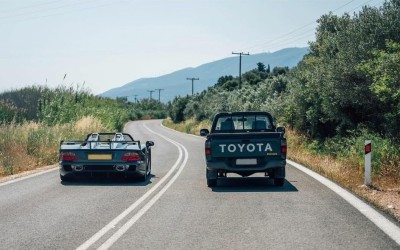 Απίστευτες εικόνες στην Ελλάδα, με supercars 40+ εκατομμυρίων!