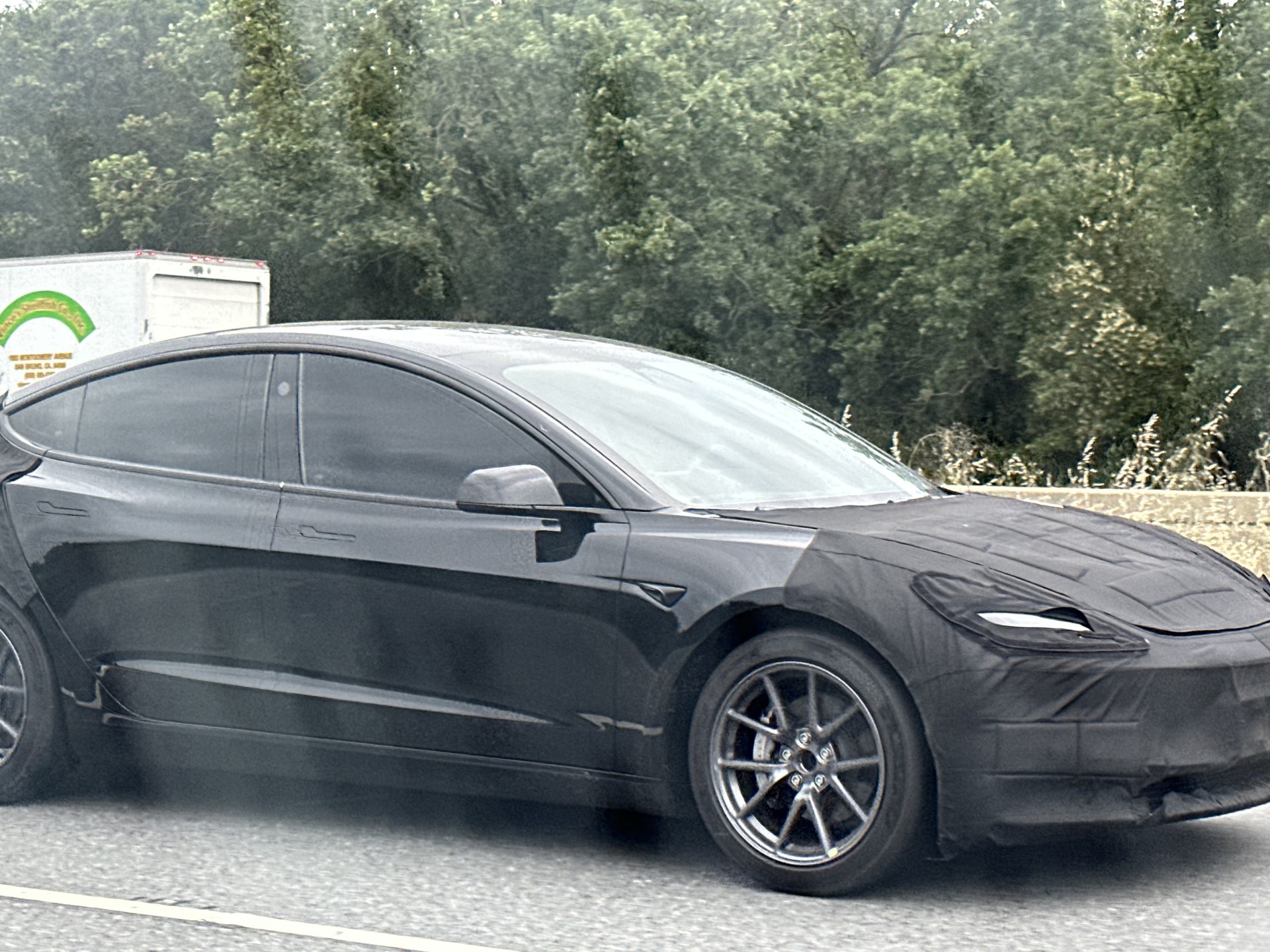 Το Tesla Model 3 επιτέλους ανανεώνεται - Πότε το περιμένουμε;