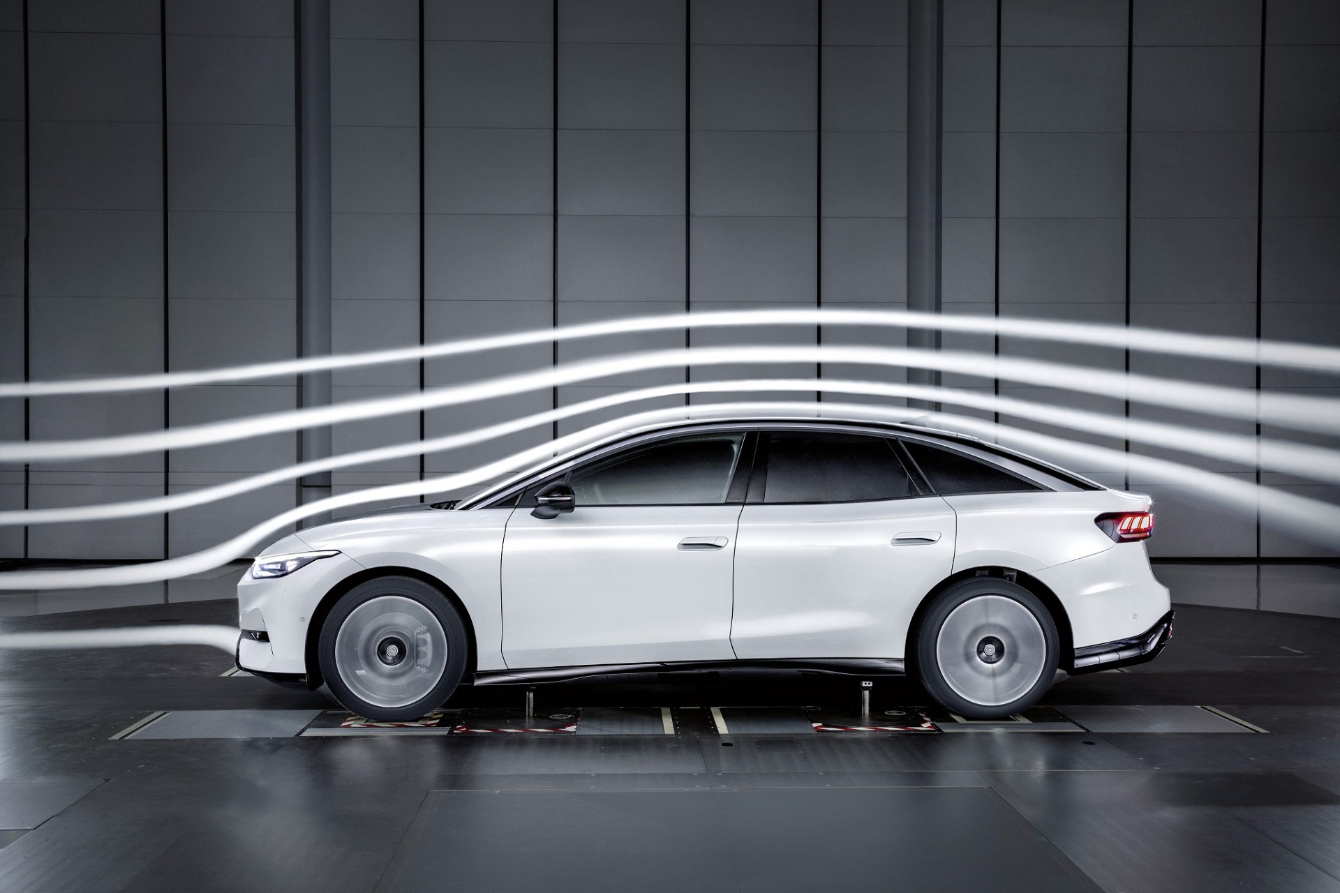 Volkswagen ID.7: Έτσι γλιστρά στον αέρα και πετυχαίνει 700 km αυτονομία