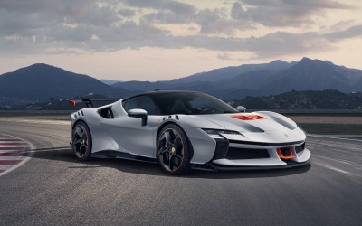 Νέες Ferrari SF90 XX Stradale και Spider: Υβριδικά 1.030 ίππων, για πίστα και δρόμο