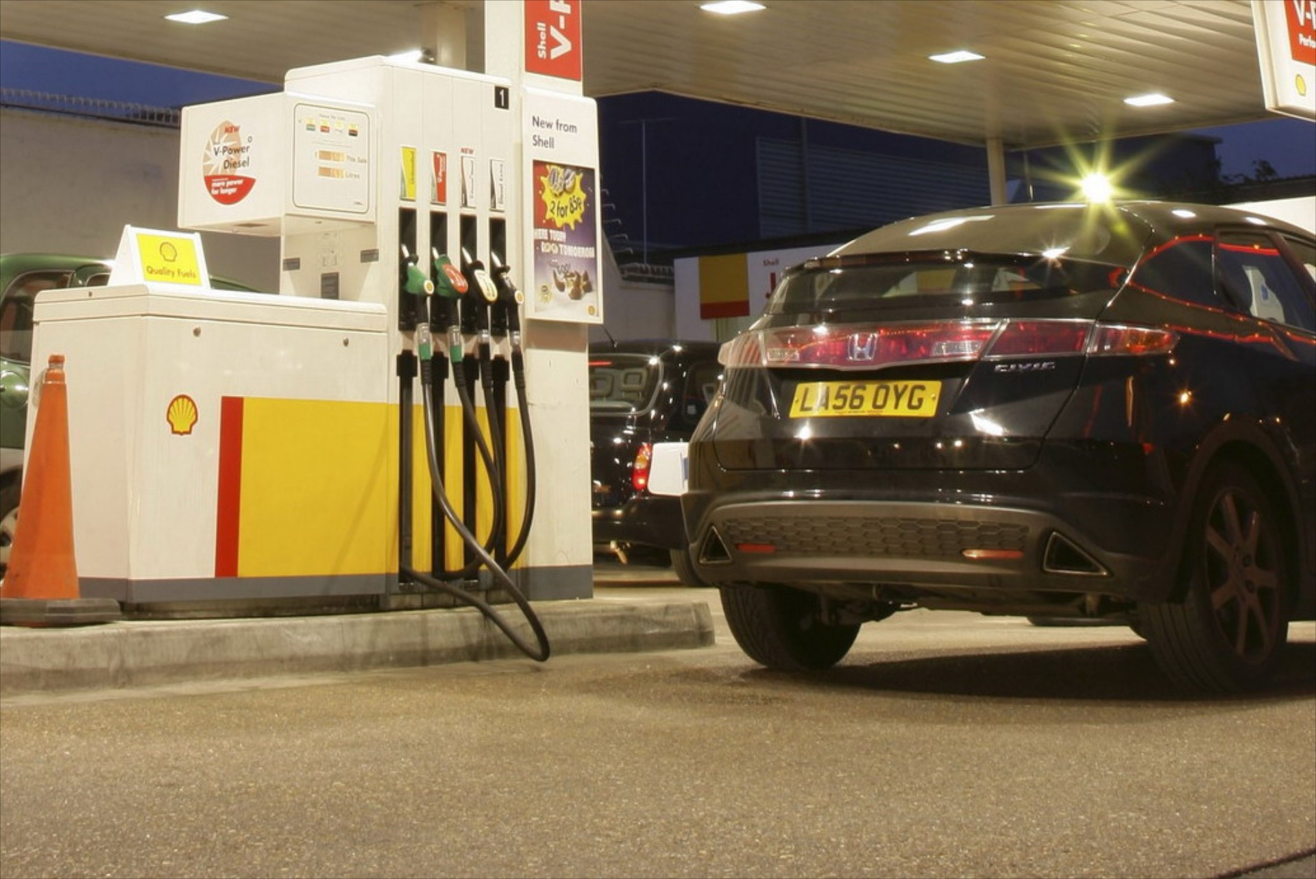 Αυστηρότερες ποινές σε πρατήρια καυσίμων