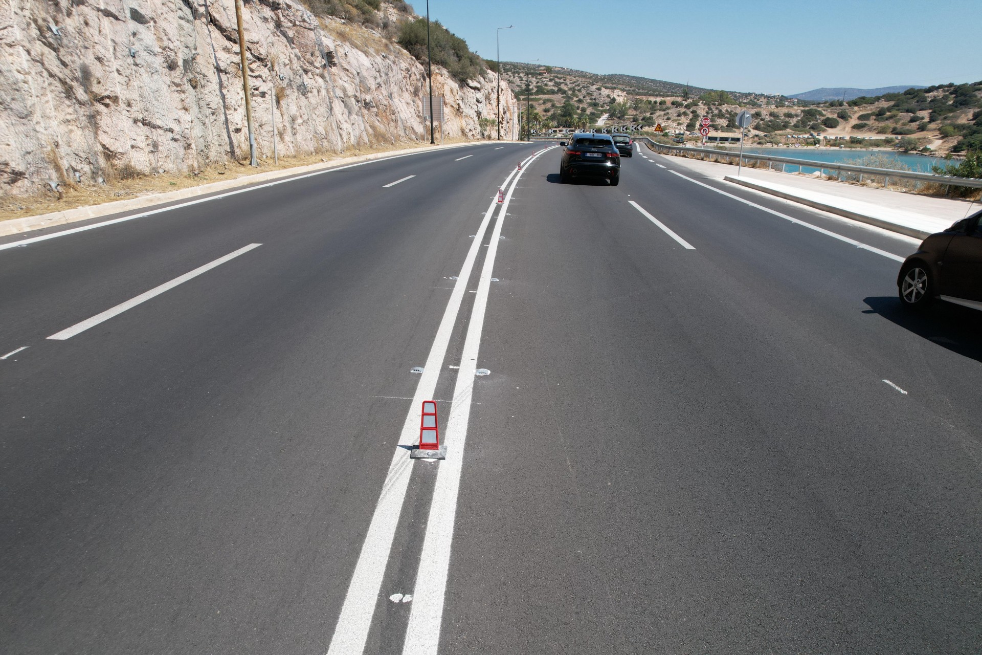 Τι είναι τα πτερύγια καρχαρία - Γιατί έχουν μπει στην Παραλιακή; [video]
