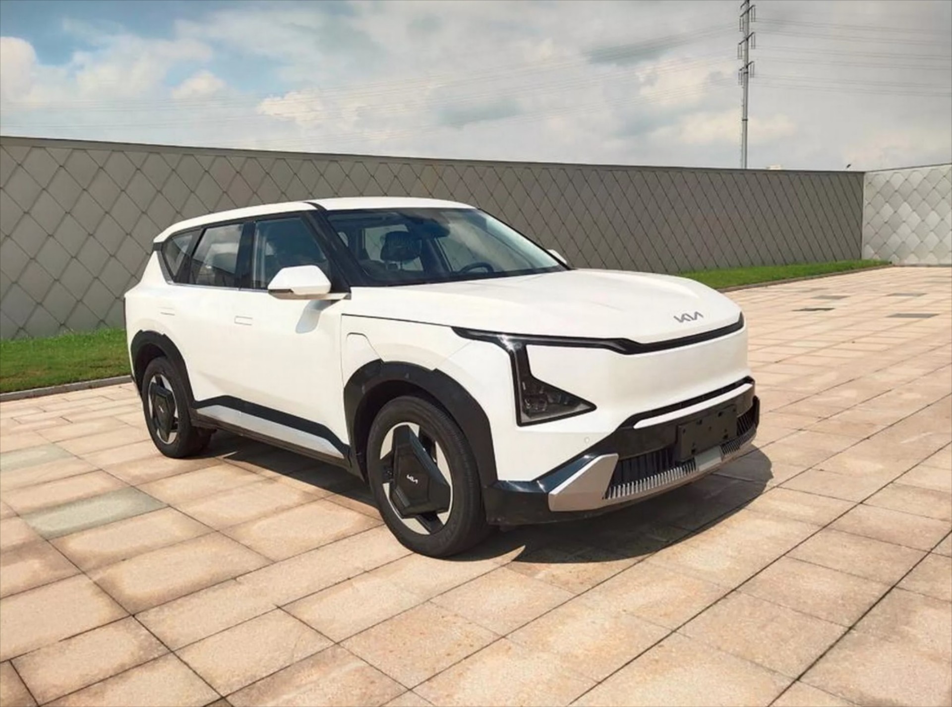 KIA EV5: Το νέο ηλεκτρικό SUV αποκαλύφθηκε πρόωρα
