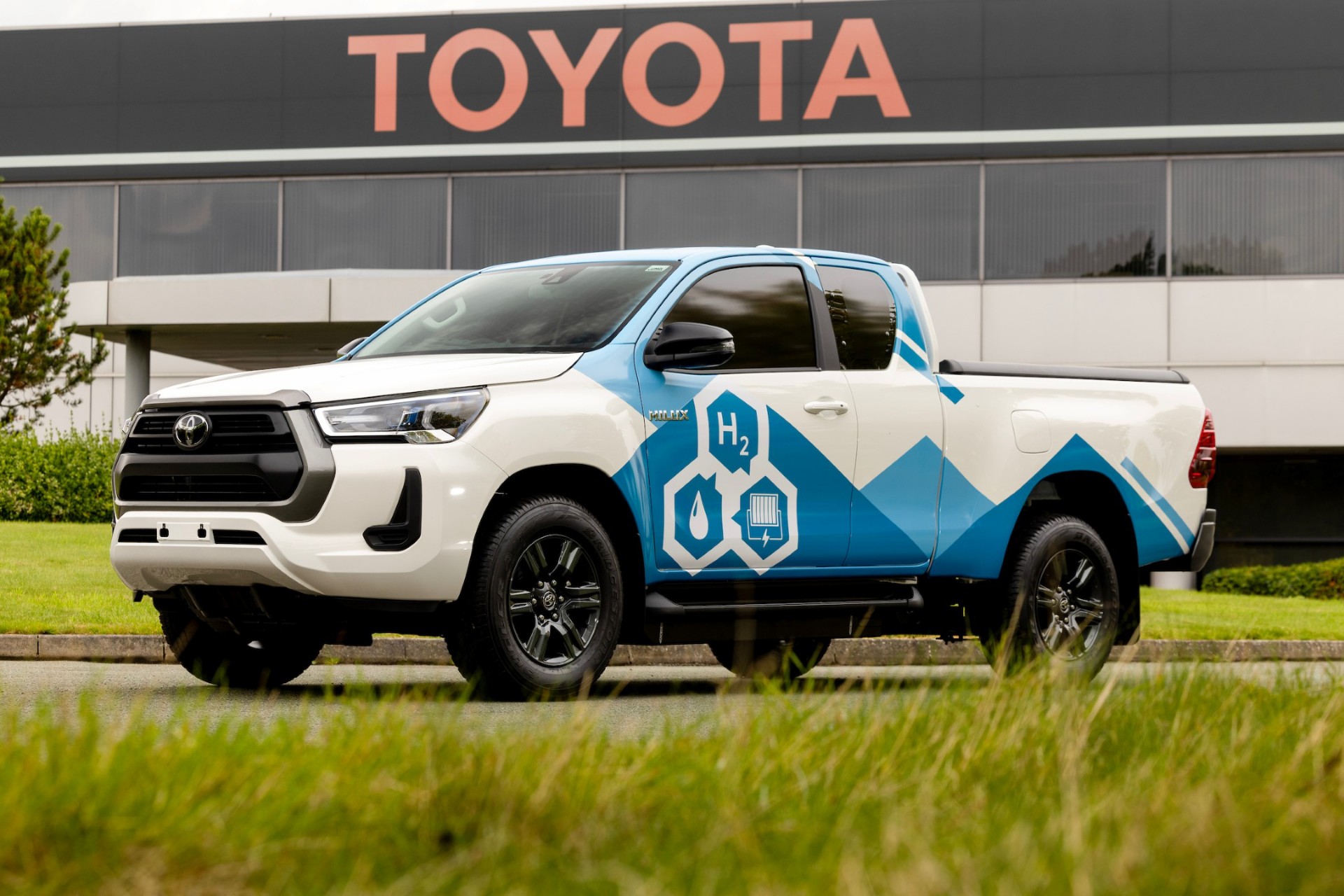Toyota Hilux: Ένα αγροτικό που κινείται με υδρογόνο!