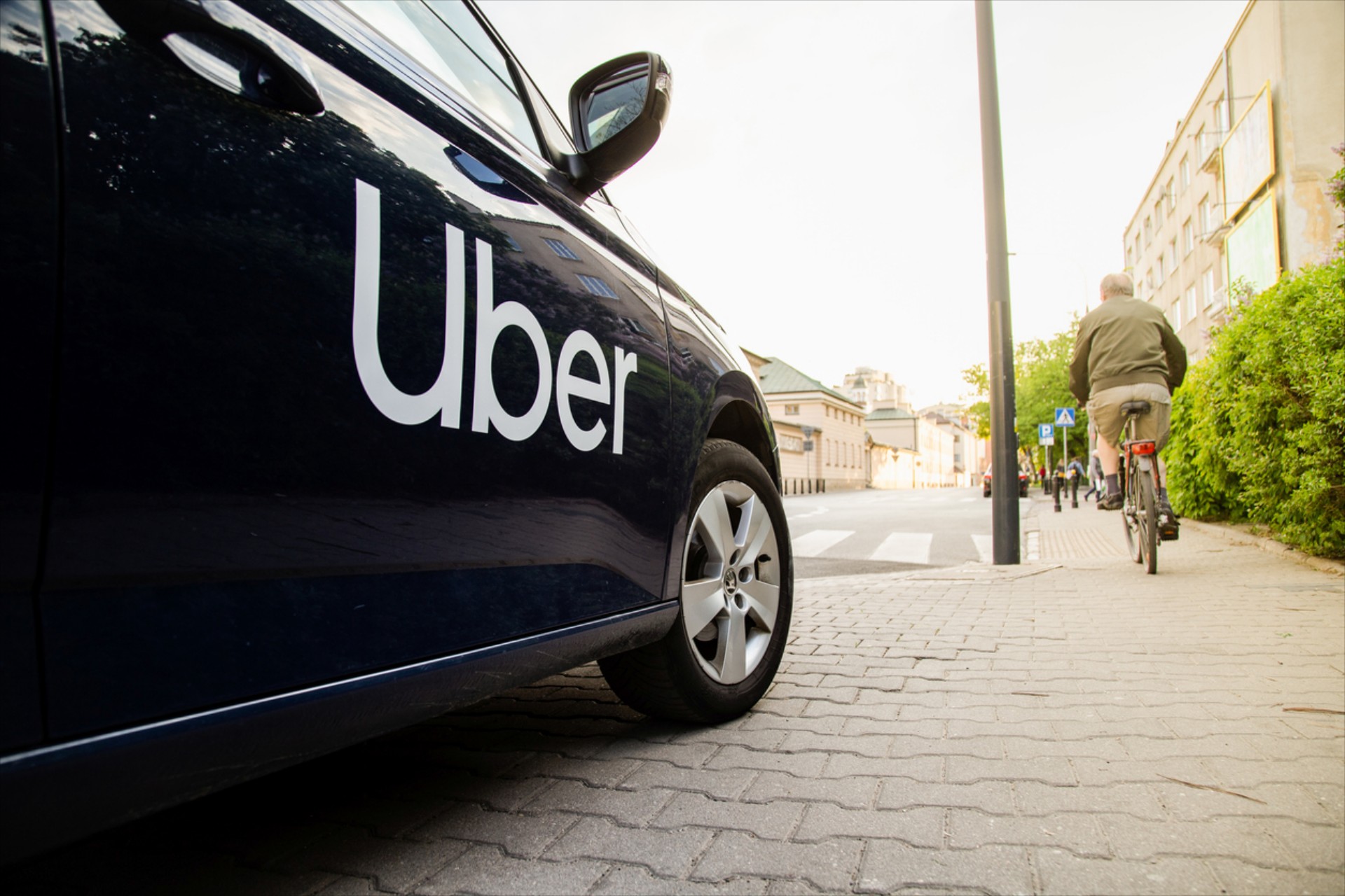 Απειλείται η Uber στην ΕΕ; Τι εμπόδια μπαίνουν στις online πλατφόρμες