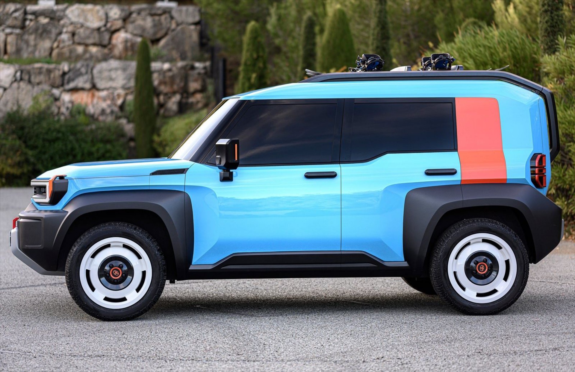Toyota: Ετοιμάζει «μίνι» Land Cruiser με τιμή 25.000 €