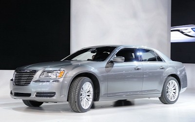 Υβριδικό Chrysler 300 το 2013