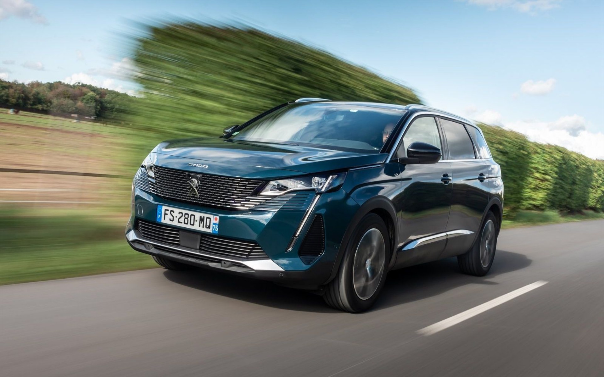 Peugeot 5008 Hybrid: Στην Ελλάδα το υβριδικό 7θέσιο SUV - Τιμές 