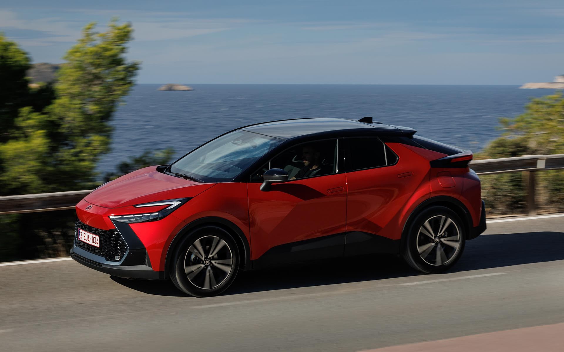 Νέο Toyota C-HR: 5 στοιχεία που το κάνουν να ξεχωρίζει 