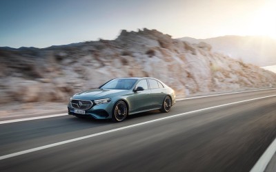 Νέα Mercedes-Benz E-Class: Επιβλητικά αριστοτεχνική