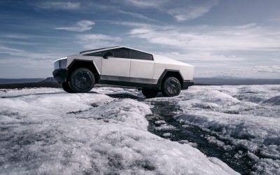 Tesla Cybertruck - Παρουσιάστηκε το ηλεκτρικό, αλεξίσφαιρο «αγροτικό». Δείτε τιμές