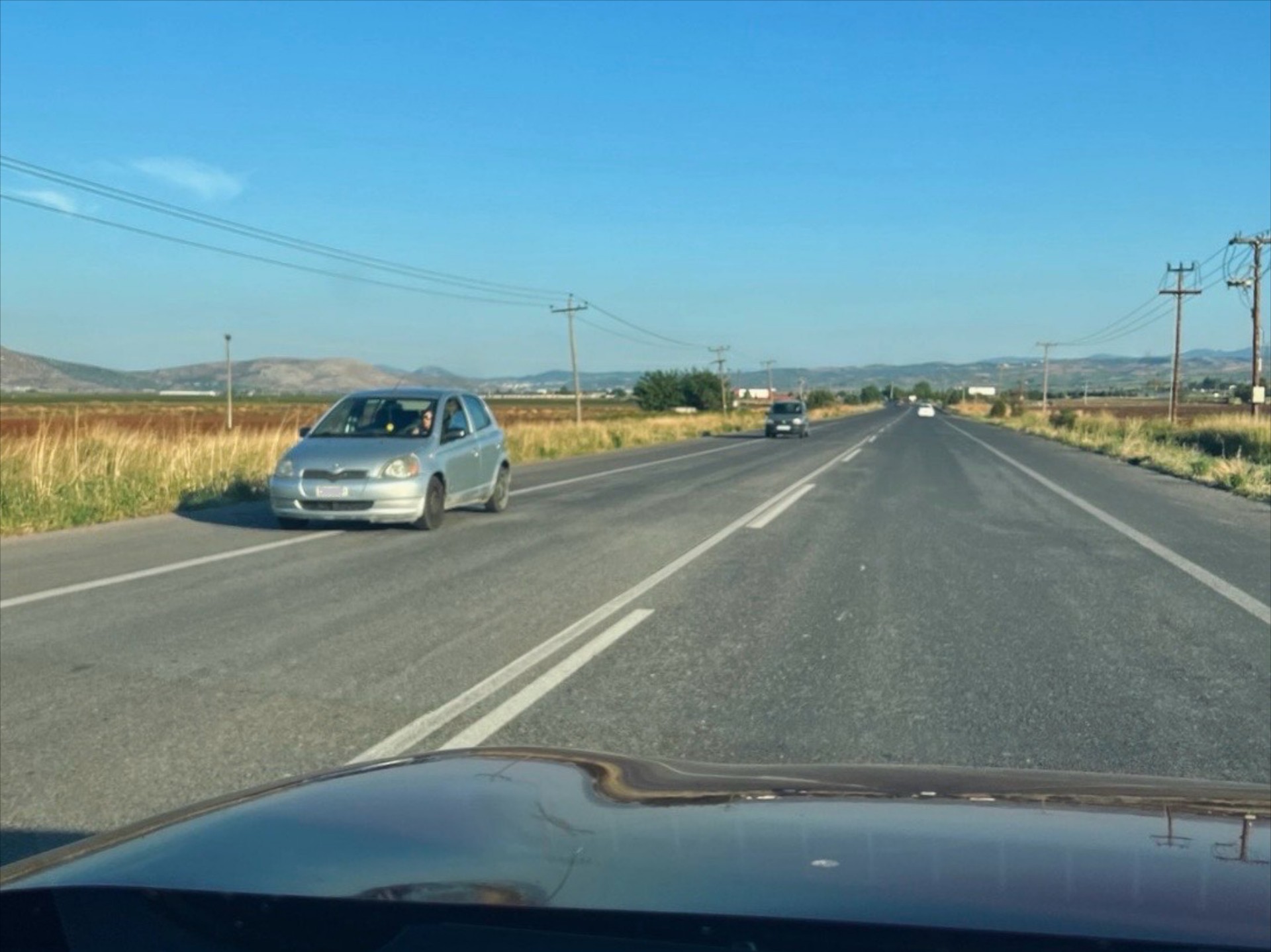 Τι είναι η μεικτή γραμμή διαχωρισμού; Πότε μπορείς να προσπεράσεις  