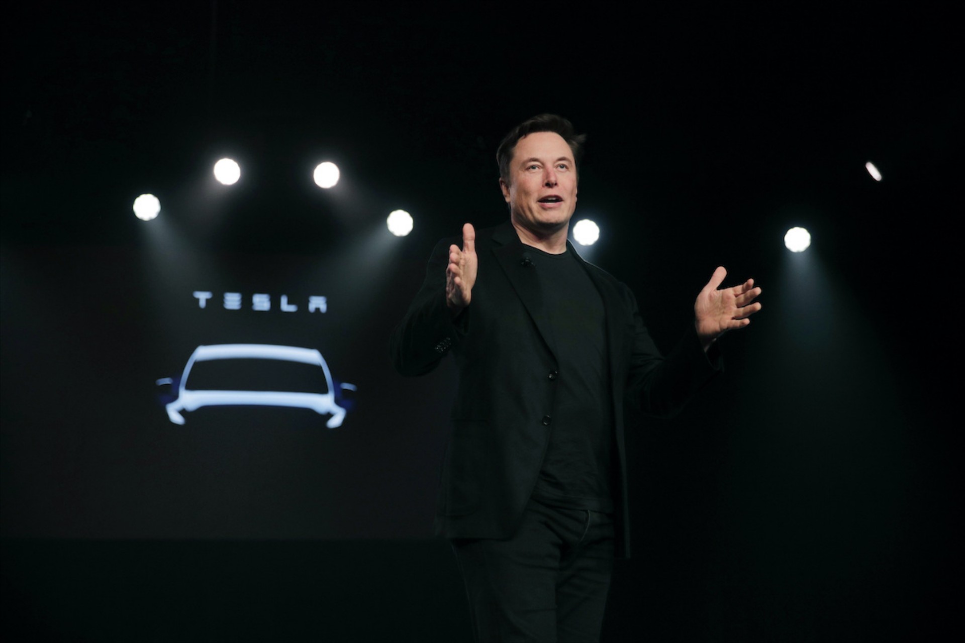 Βόμβα από τον Musk - Απειλεί ότι θα αποχωρήσει από την Tesla 