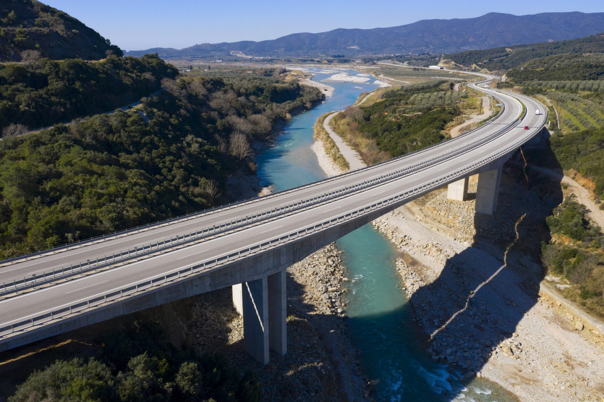 Ελλάδα: Ποιος μεγάλος αυτοκινητόδρομος 136 km θα παραδοθεί το Πάσχα; 