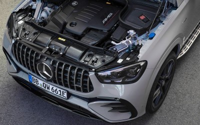 Το μεγάλο SUV 534 ίππων της Mercedes που καίει σαν...scooter!
