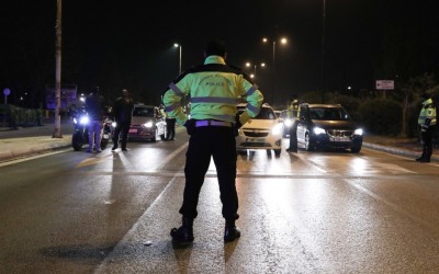 Ντου της Τροχαίας στην Αθήνα – Σάρωσε διπλώματα και άδειες οδηγών [video]