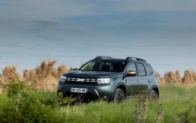 1.300 ευρώ φθηνότερο το Dacia Duster στην Ελλάδα - Δείτε τις νέες τιμές