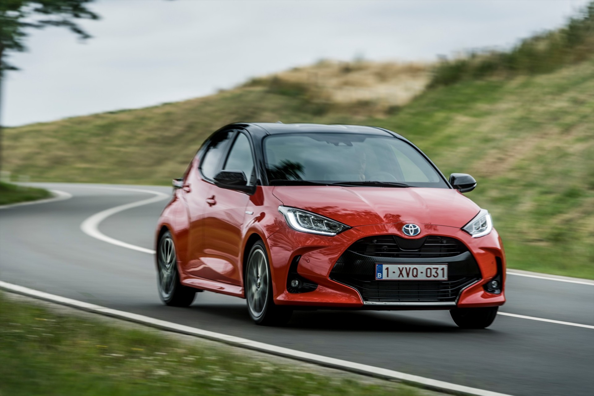 Στην Ελλάδα το ισχυρότερο Toyota Yaris Hybrid 130 – Τιμές και εκδόσεις