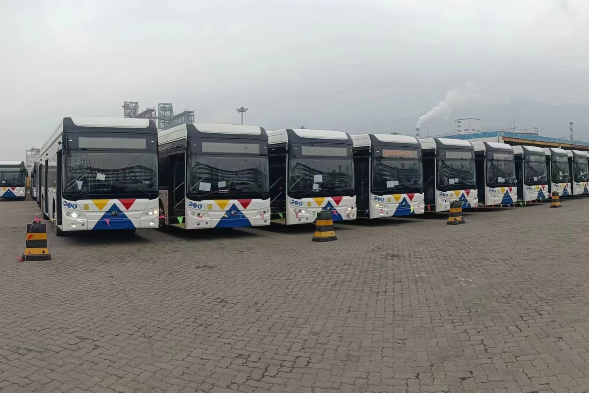 Θεσσαλονίκη: Τα Ηλεκτρικά Λεωφορεία έφτασαν– Δεν μπορούν να φορτίσουν όμως! [video]