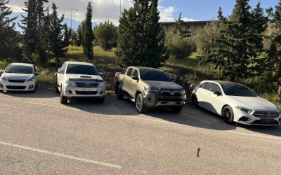 Αττική: Σπείρα έκλεβε Toyota, Mercedes και Peugeot – Τα διέλυε και έβγαζε τον αριθμό πλαισίου