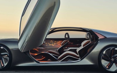 Ποια ultra luxury φίρμα καθυστερεί τη μετάβαση στην ηλεκτροκίνηση – Και γιατί
