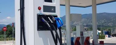 Πόσοι φορτιστές υπάρχουν στην Ελλάδα; Είναι περισσότεροι από τα βενζινάδικα;