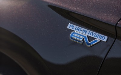 Έρευνα: Τα plug in hybrid μολύνουν (πολύ) περισσότερο απ’ όσο λένε