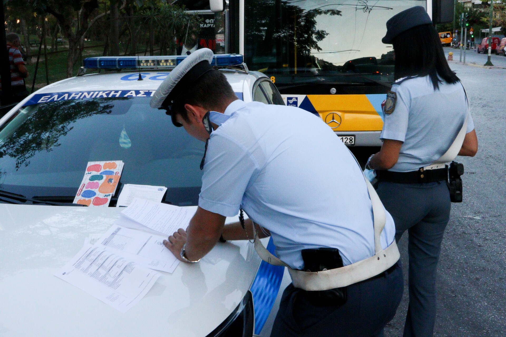 Η Νο1 παράβαση των Αθηναίων – Έχει πρόστιμο έως 200 ευρώ και 9 βαθμούς ποινής