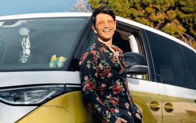 Αυτά είναι τα 2 νέα αυτοκίνητα του Σάκη Ρουβά – Οι τιμές τους