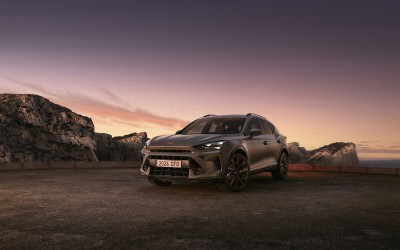 Αυτά είναι τα νέα CUPRA Formentor & Leon - Πότε ξεκινά το λανσάρισμα