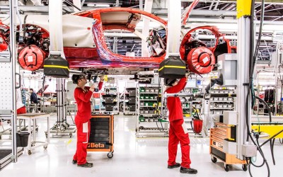 Η Ferrari βγάζει σχεδόν 120.000 ευρώ για κάθε αυτοκίνητο! 