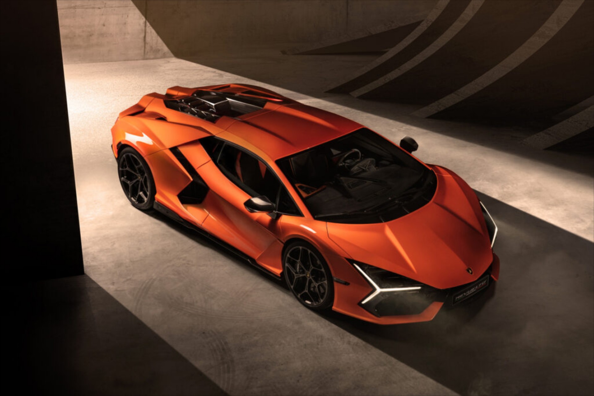 H Lamborghini ψάχνει αρχάριους οδηγούς - Για ποιον λόγο;