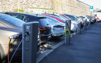 Άνοιξε το Κινούμαι Ηλεκτρικά 3: Πόσα χρήματα θα πάρεις - Ποιοι είναι οι δικαιούχοι