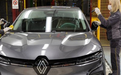 Ποιο νέο Renault κατασκευάζεται σε μόλις 9 ώρες - Σε ποιο εργοστάσιο