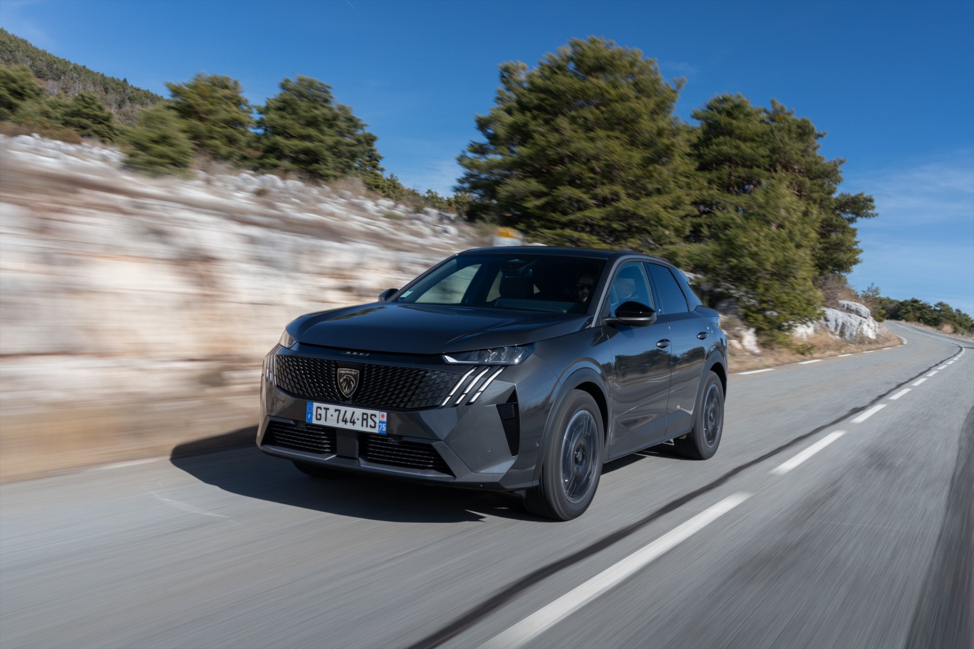 Στην Ελλάδα το νέο Peugeot 3008 και E-3008 – Τιμές 