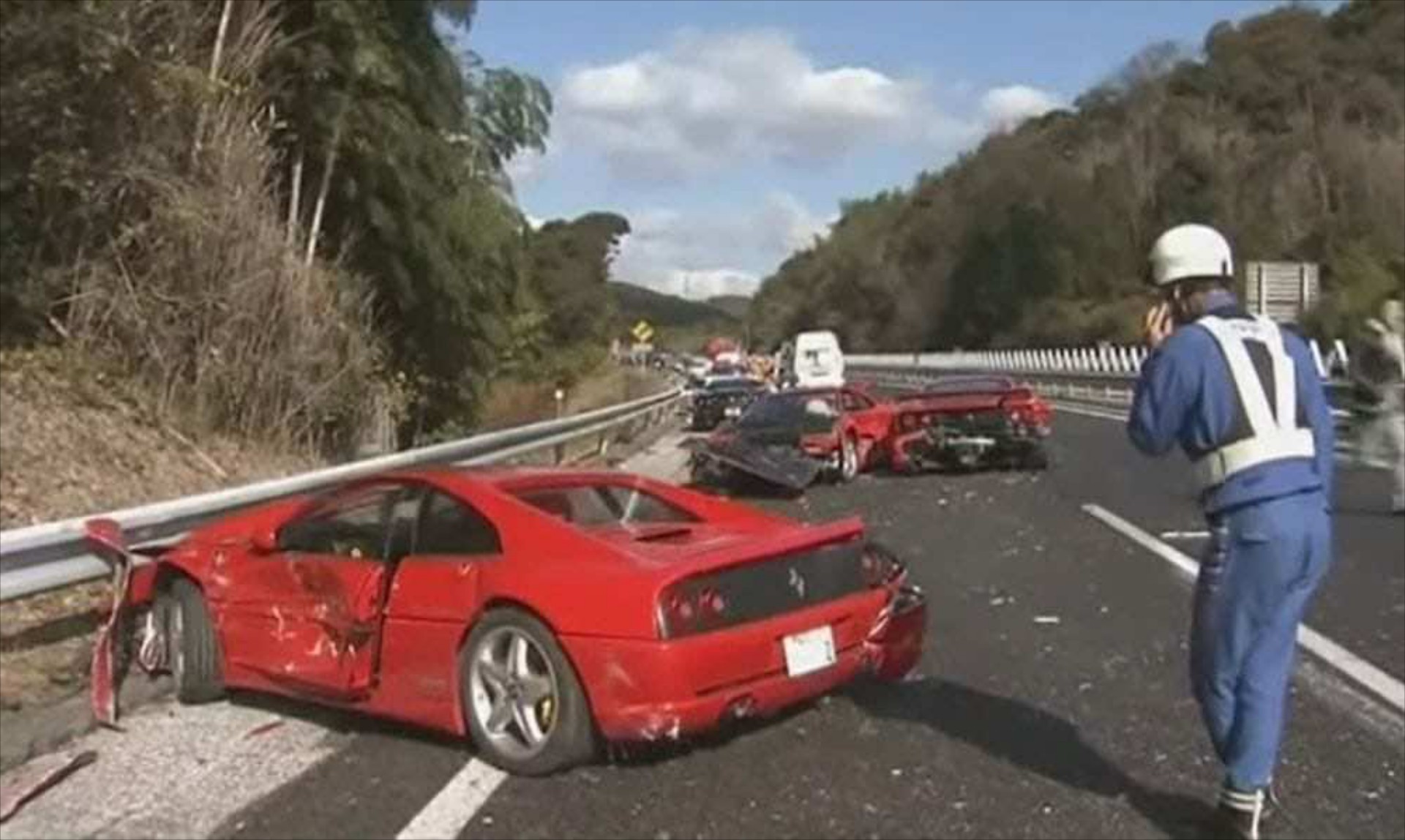 Το ακριβότερο τρακάρισμα ever με 8 Ferrari και μια Lamborghini - Η ασφαλιστική τρελάθηκε!