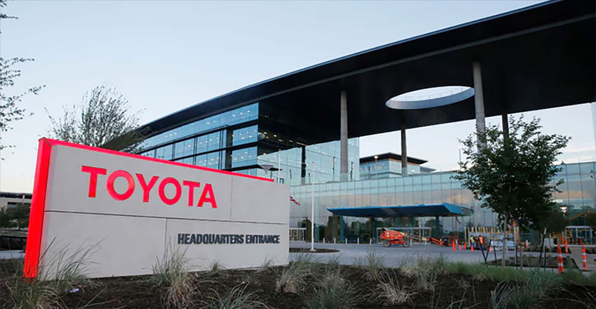 Ο Νο1 αντιπρόσωπος της Toyota στην Ελλάδα - Σε ποιες πόλεις θα τον βρεις;